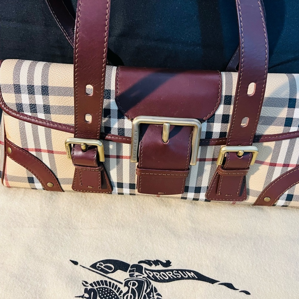 Vintage Burberry Haymaker Buckle Flap Coated Canvas Bag - Picture 2 of 11